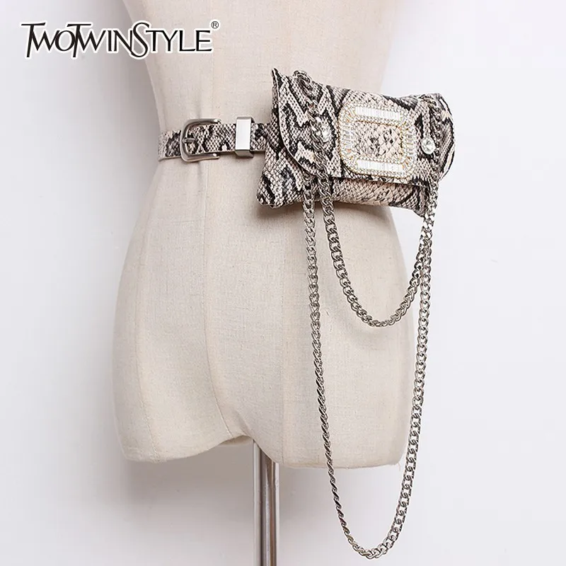 TWOTWINSTYLE Elegant Fashion Tide Women's Belt Detachable Beading Diamond Chain Print Pocket Female Belt 2019 Accessories New
TWOTWINSTYLE Elegant Fashion Tide Women's Belt Detachable Beading Diamond Chain Print Pocket Female Belt 2019 Accessories New