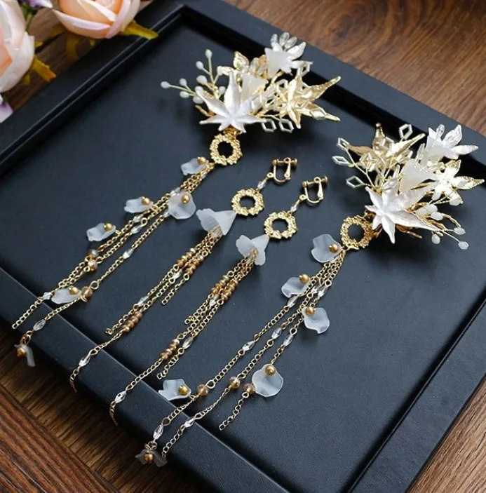 metal leaf hair grips long tassel earrings flower side headgear set wedding hair accessories
metal leaf hair grips long tassel earrings flower side headgear set wedding hair accessories