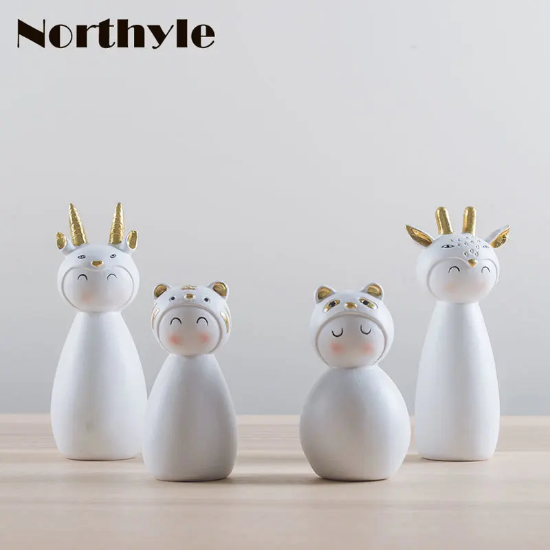 Nordic Resin Animal figurine tiger panda oryx Giraffe miniature fairy garden home living room decoration feng shui xmas gift
Nordic Resin Animal figurine tiger panda oryx Giraffe miniature fairy garden home living room decoration feng shui xmas gift