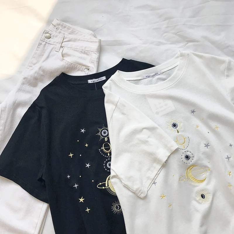Sun Moon Stars Embroidery Women T Shirt Mysterious Romantic Women Summer Easy Thin Round Neck Short Sleeve T Shirt 
Sun Moon Stars Embroidery Women T Shirt Mysterious Romantic Women Summer Easy Thin Round Neck Short Sleeve T Shirt