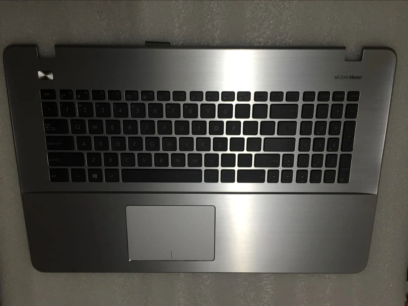 90NB08E5-R31US0 for ASUS PALMREST TOP COVER W/KB - TOUCHPAD X751 X751MD X751LX SERIES 13NB04I1AP0801
90NB08E5-R31US0 for ASUS PALMREST TOP COVER W/KB - TOUCHPAD X751 X751MD X751LX SERIES 13NB04I1AP0801