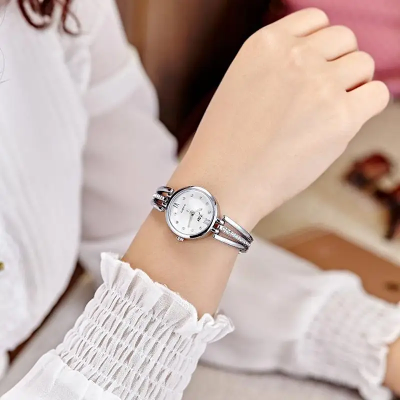 Top Luxury Rhinestone Women Watch Stainless Steel Bracelet Ladies Quartz Dress Watches Analog Wristwatch Gifts
Top Luxury Rhinestone Women Watch Stainless Steel Bracelet Ladies Quartz Dress Watches Analog Wristwatch Gifts