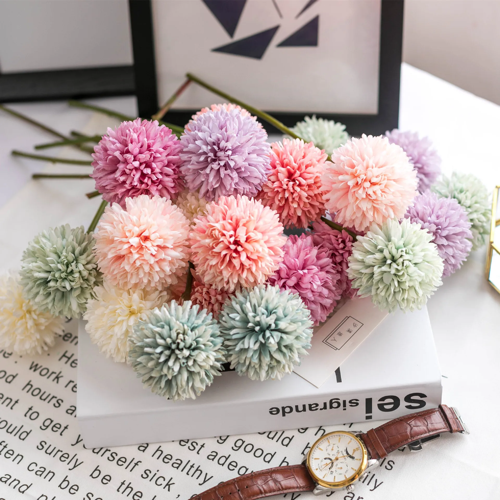 Simulation Flower Dandelion The Ball Chrysanthemum Artificial Flower A Living Room Pot Culture Flower Arrangement Decoration
Simulation Flower Dandelion The Ball Chrysanthemum Artificial Flower A Living Room Pot Culture Flower Arrangement Decoration