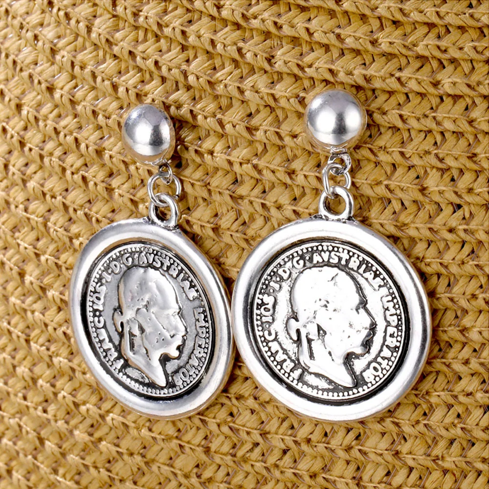 Vintage Metal Avatar Medusa Portrait Coin Letter Gold Color Drop Earrings For Women Girl Punk Round Jewelry Women Gifts
Vintage Metal Avatar Medusa Portrait Coin Letter Gold Color Drop Earrings For Women Girl Punk Round Jewelry Women Gifts