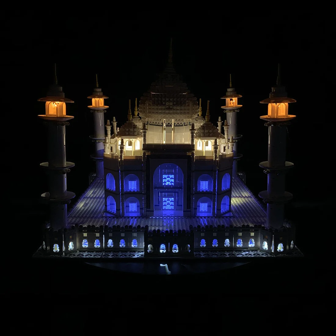 USB LED Light Kits Small Particle Building Block Accessories Educational Brick Toys for LE GO Taj Mahal 10256 (Only LED Light)
USB LED Light Kits Small Particle Building Block Accessories Educational Brick Toys for LE GO Taj Mahal 10256 (Only LED Light)