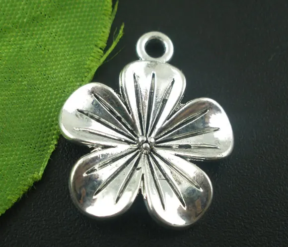 Lovely 20 PCs Antique Silver Lily Flower Charms Pendants Findings 23x20mm (B03919)
Lovely 20 PCs Antique Silver Lily Flower Charms Pendants Findings 23x20mm (B03919)