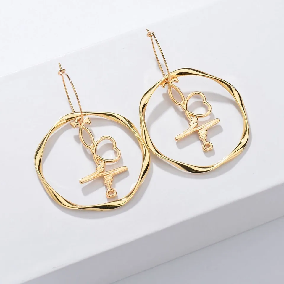 Free Shipping Big Circle Heart Statement Earrings Women Trendy Minimalism Beautiful Wedding Earrings For Party Decoration
Free Shipping Big Circle Heart Statement Earrings Women Trendy Minimalism Beautiful Wedding Earrings For Party Decoration