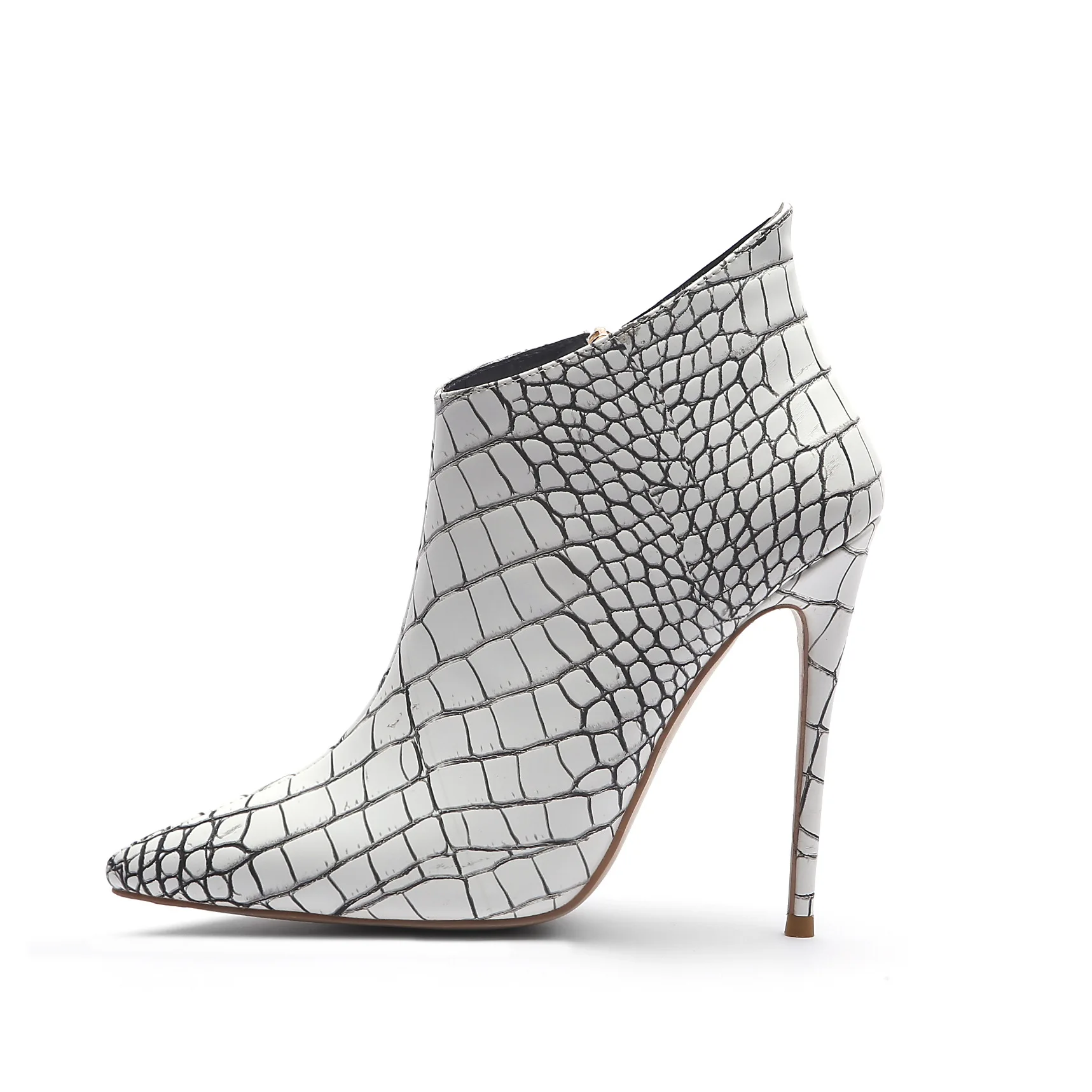 Moraima Snc 2019 New White Stone Pattern Pointed Toe Stilettos Fashion Side Zip Woman Summer Short Boots Super Thin Heels Shoes
Moraima Snc 2019 New White Stone Pattern Pointed Toe Stilettos Fashion Side Zip Woman Summer Short Boots Super Thin Heels Shoes