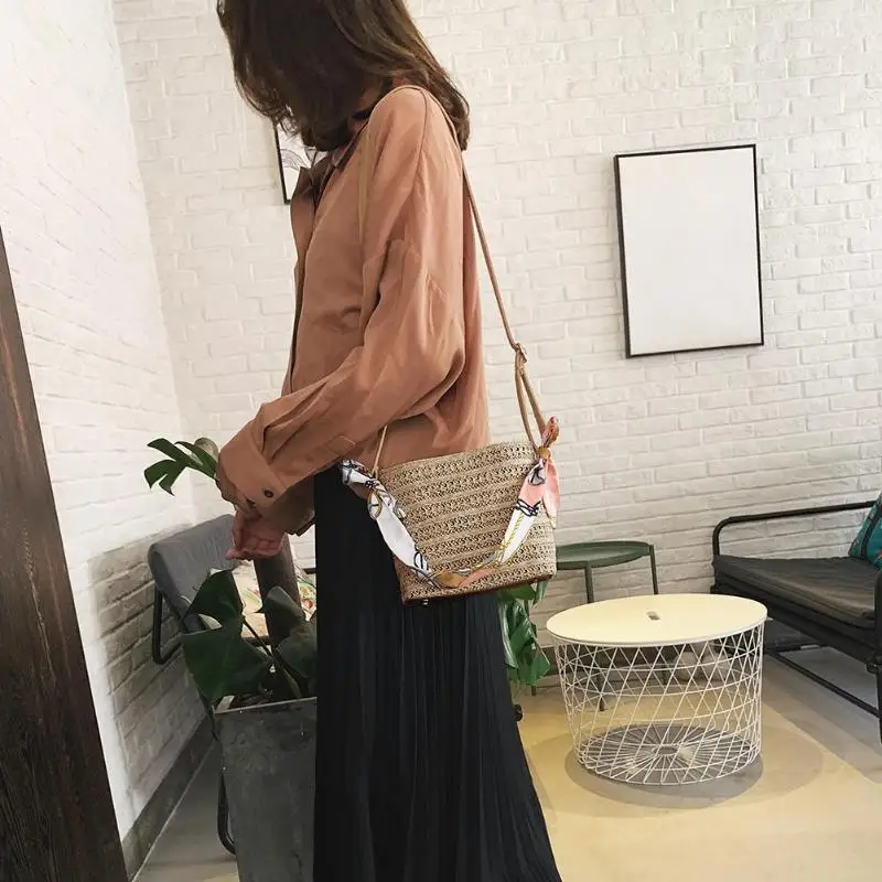 Square Straw Bag Women Woven Beach Holiday Handbag Shoulder Top Handle Bag Scarves Bohemian Tote
Square Straw Bag Women Woven Beach Holiday Handbag Shoulder Top Handle Bag Scarves Bohemian Tote