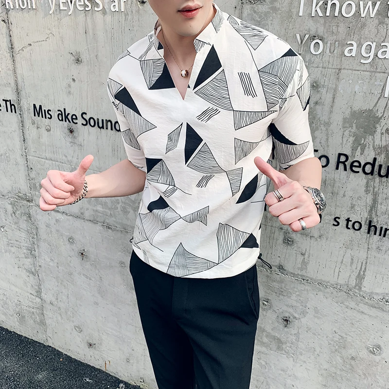 Streetwear Black White Print Beach Shirts Men Fashion Summer Shirt Men Short Sleeve Holidays Hawaiian Shirt Mens Casual Shirts
Streetwear Black White Print Beach Shirts Men Fashion Summer Shirt Men Short Sleeve Holidays Hawaiian Shirt Mens Casual Shirts