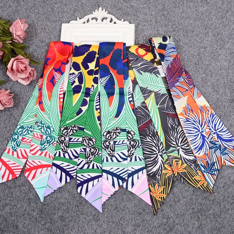 Butterfly Leaf Print Silk Scarf Luxury Brand Bag Scarf For Women Head Skinny Scarf Long Handle Bag Scarves Wraps Drop Shipping
Butterfly Leaf Print Silk Scarf Luxury Brand Bag Scarf For Women Head Skinny Scarf Long Handle Bag Scarves Wraps Drop Shipping