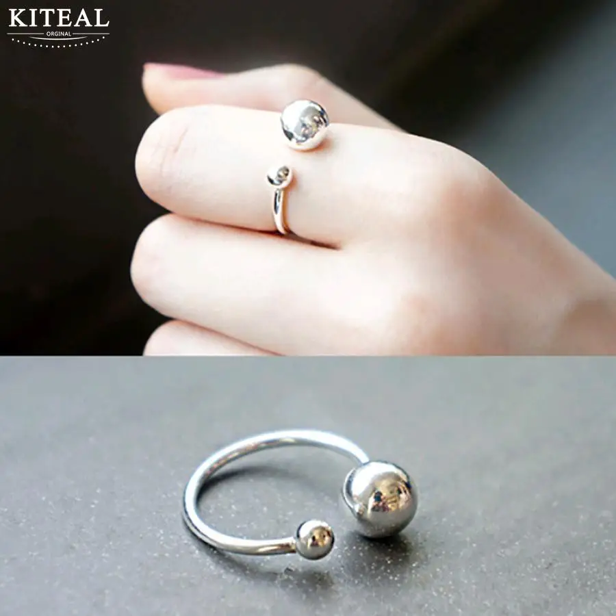 KITEAL New Beautiful 925 Fashion silver color Goddess Big And Small Double Ball Beads Opening ring for women bague anillos
KITEAL New Beautiful 925 Fashion silver color Goddess Big And Small Double Ball Beads Opening ring for women bague anillos