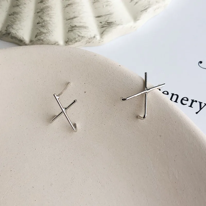 Fashion S925 Silver Needle European Minimalist Design Concise X Letter Cross Stud Earrings For Women Boucle D'oreille Jewelry
Fashion S925 Silver Needle European Minimalist Design Concise X Letter Cross Stud Earrings For Women Boucle D'oreille Jewelry