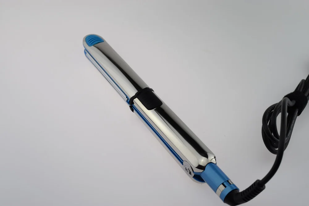 fashion Hair Straightener optima 3000 hair straightener VS PRO Na-No! TITANIUM 1 1 4 plate Flat Iron Ionic Hair Straightener new
fashion Hair Straightener optima 3000 hair straightener VS PRO Na-No! TITANIUM 1 1 4 plate Flat Iron Ionic Hair Straightener new