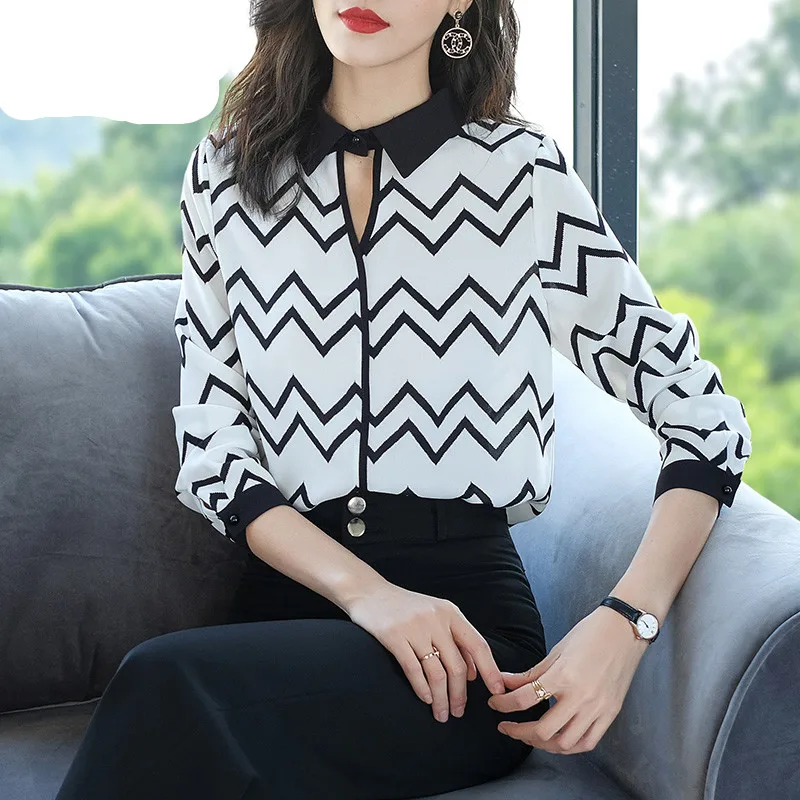 Women's 2019 New Spring Fashion Classic Striped Wave OL Elegant Long Sleeve Black White Shirt Blouse Tops
Women's 2019 New Spring Fashion Classic Striped Wave OL Elegant Long Sleeve Black White Shirt Blouse Tops