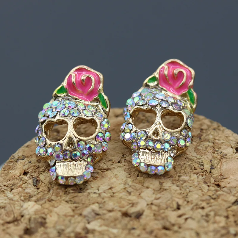 Hyperbole Punk Silver Gold Color Crystal Rhinestone Mask Skeleton Shantou Stud Earrings for Women
Hyperbole Punk Silver Gold Color Crystal Rhinestone Mask Skeleton Shantou Stud Earrings for Women