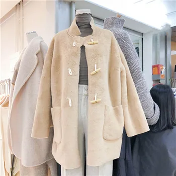 Korea 2020 Winter New Coat Women Ox Horn Buckle Hairy Warm Loose Coat Medium Long Fund Little Chap Overcoat Tide Top Female
Korea 2020 Winter New Coat Women Ox Horn Buckle Hairy Warm Loose Coat Medium Long Fund Little Chap Overcoat Tide Top Female