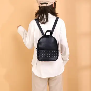 Fashion Rivet Backpack Women PU Leather Casual Girls Shoulder Schoolbags
Fashion Rivet Backpack Women PU Leather Casual Girls Shoulder Schoolbags