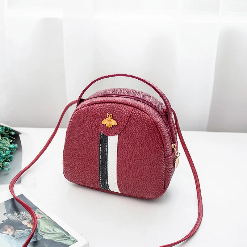 Women shoulder bags 2019 messenger ladies bag solid small Shell Shape Little bee crossbody bag Female handbag sac main femme
Women shoulder bags 2019 messenger ladies bag solid small Shell Shape Little bee crossbody bag Female handbag sac main femme