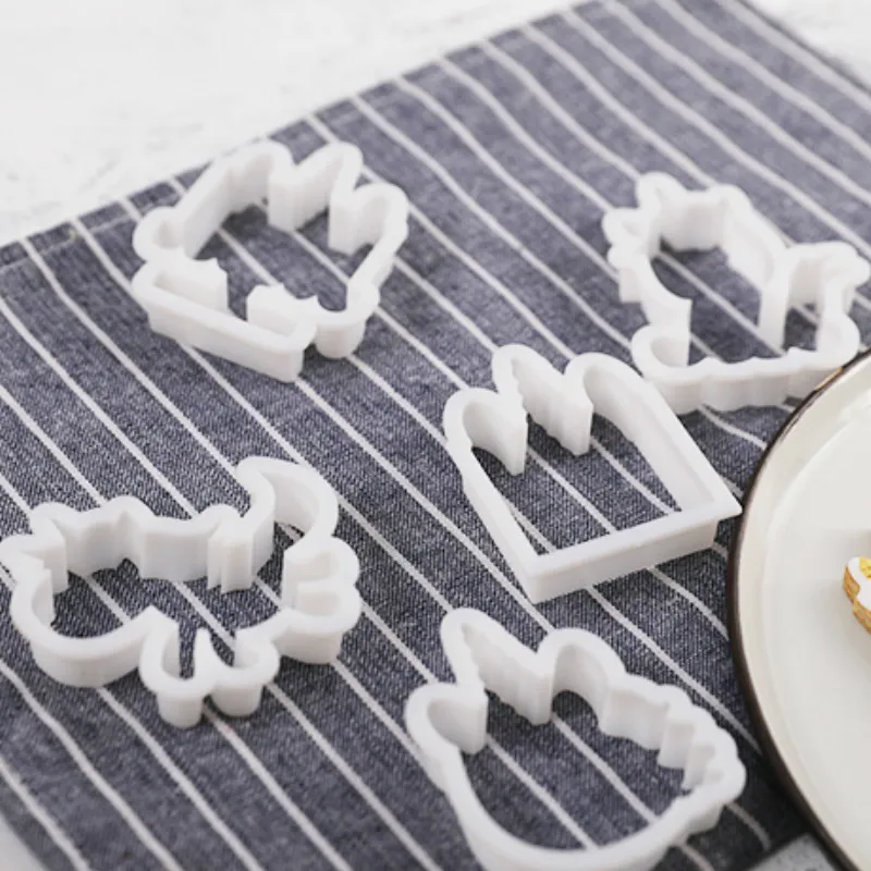 5 piece of plastic mold for the design of a white cute animals form cookies handmade diy homemade tool
5 piece of plastic mold for the design of a white cute animals form cookies handmade diy homemade tool