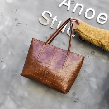 Vintage Luxury Crocodile Handbag Women Leisure Large Shoulder Bag Female High Quality Retro Causal Totes Daily Shopping Bag
Vintage Luxury Crocodile Handbag Women Leisure Large Shoulder Bag Female High Quality Retro Causal Totes Daily Shopping Bag