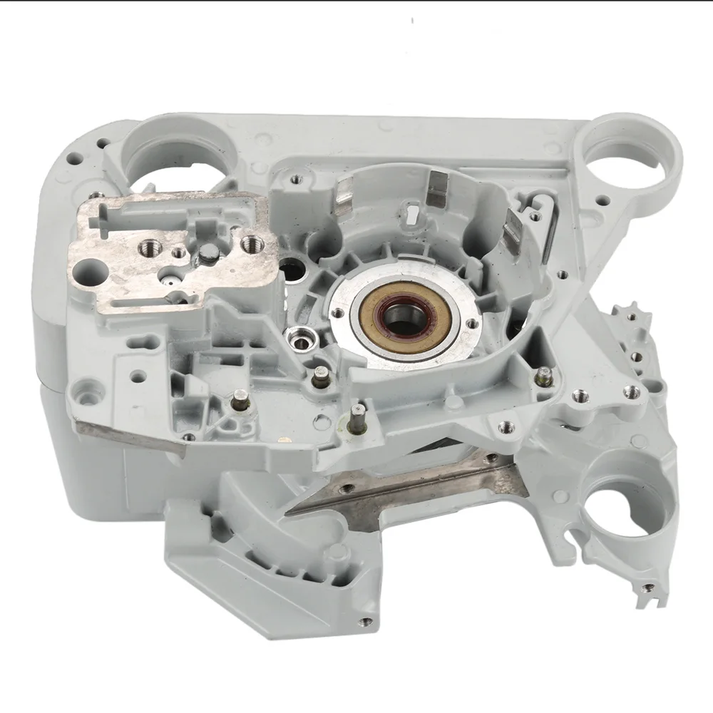 Engine Housing Crankcase Oil Tank For MS650 MS660 066 650 MS 660 Chainsaw 1122 020 2116
Engine Housing Crankcase Oil Tank For MS650 MS660 066 650 MS 660 Chainsaw 1122 020 2116