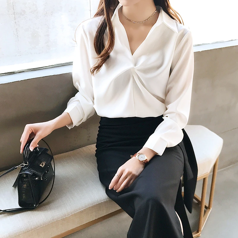 2019 New Spring Women Shirts Full Sleeve Chiffon V-Neck Blouse Shirt White Apricot 5641
2019 New Spring Women Shirts Full Sleeve Chiffon V-Neck Blouse Shirt White Apricot 5641