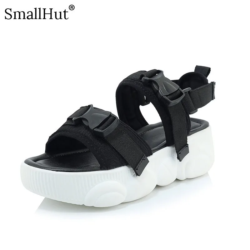 Women Platform Sandals Summer Ankle Strap Ladies New 2019 Casual Shoes Fashion Black White Sweet Womans TPU Sole Sandal D036
Women Platform Sandals Summer Ankle Strap Ladies New 2019 Casual Shoes Fashion Black White Sweet Womans TPU Sole Sandal D036