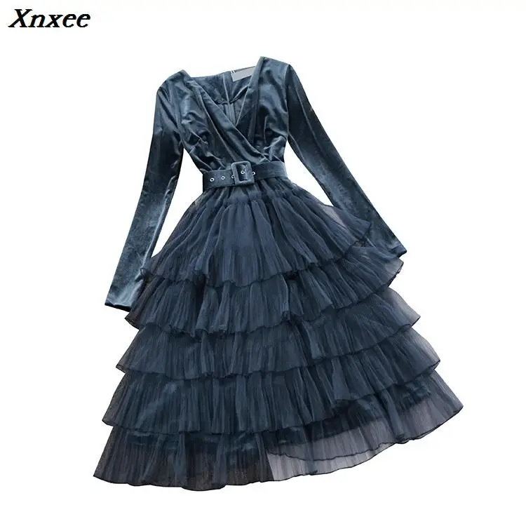2019 autumn winter new women V-neck velvet stitching mesh layer ball gown dress female long sleeve waist ruffles tiered dresses
2019 autumn winter new women V-neck velvet stitching mesh layer ball gown dress female long sleeve waist ruffles tiered dresses