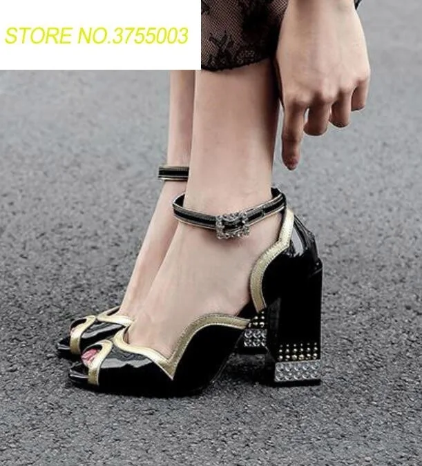 Women shoes Summer Wave Bling Flanged Leather Sandals Elegant Wedding Shoes Diamond Buckle Sandals Peep toe Gladiator sandals
Women shoes Summer Wave Bling Flanged Leather Sandals Elegant Wedding Shoes Diamond Buckle Sandals Peep toe Gladiator sandals