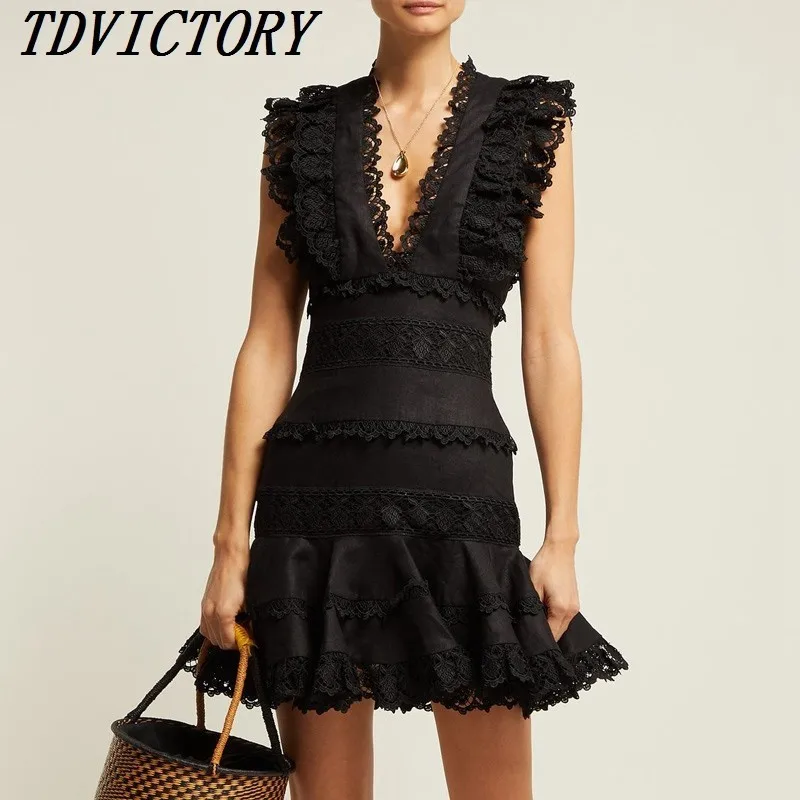 Summer Women Holiday Beach Short Dress 2019 Runway Black Sleeveless Patchwork Lace Dress Sexy Deep V Neck Bodycon Party Dress
Summer Women Holiday Beach Short Dress 2019 Runway Black Sleeveless Patchwork Lace Dress Sexy Deep V Neck Bodycon Party Dress