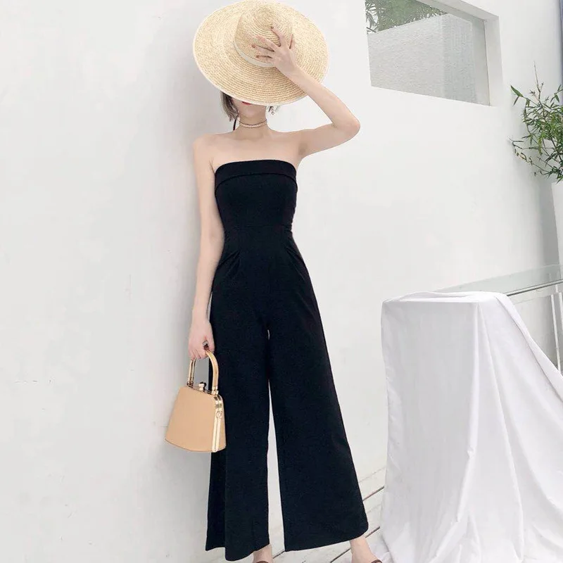 Woman Summer New Pattern Korean Thin Sexy Tube Top Nine Part Wide Leg Casual Jumpsuit
Woman Summer New Pattern Korean Thin Sexy Tube Top Nine Part Wide Leg Casual Jumpsuit
