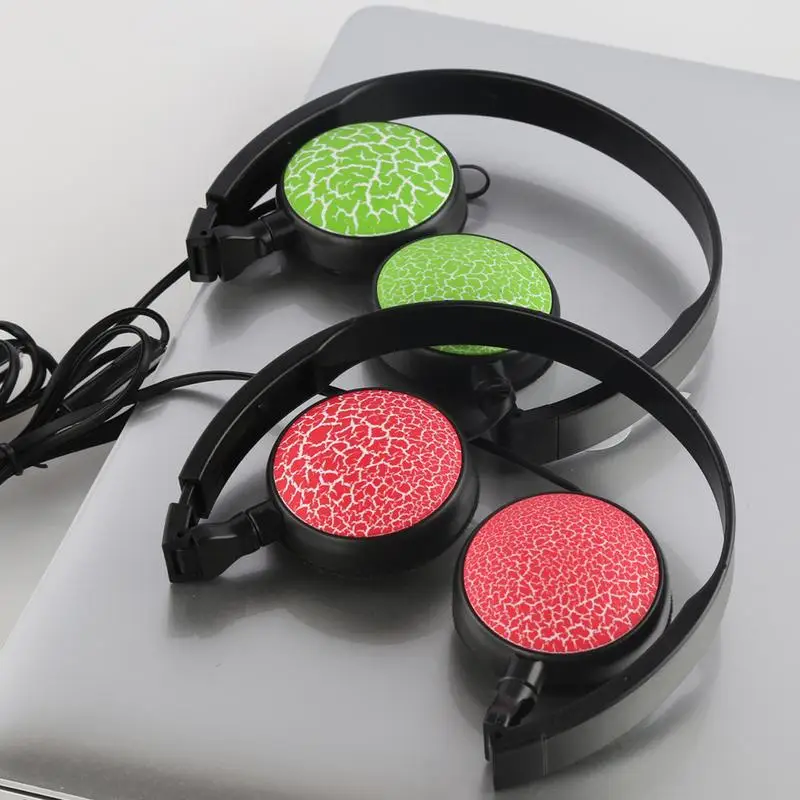 3.5mm Wired Headphone Foldable Headphone Adjustable Earphones With Microphone For PC mobile phone Mp3 Headphone
3.5mm Wired Headphone Foldable Headphone Adjustable Earphones With Microphone For PC mobile phone Mp3 Headphone