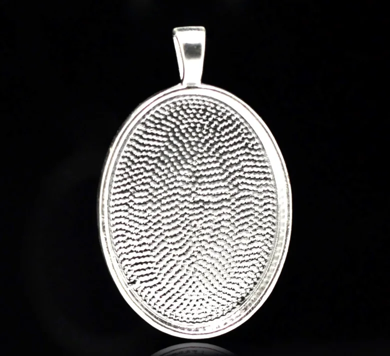 Lovely 5PCs Silver Plated Oval Cabochon Frame Setting Pendants 3.9x2.5cm(Fit 30x21mm) (B18395)
Lovely 5PCs Silver Plated Oval Cabochon Frame Setting Pendants 3.9x2.5cm(Fit 30x21mm) (B18395)