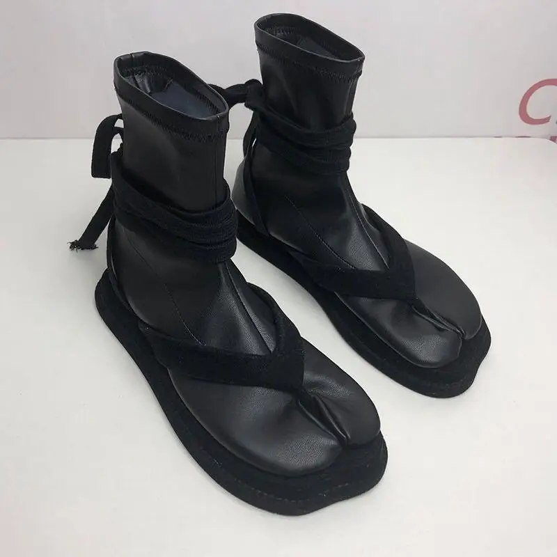 19aw Round Split Toe Cross Tied Ladies Elastic Socks Soft Flat Platform Stretch Ankle Martin Boots Thick Bottom Woman Shoes
19aw Round Split Toe Cross Tied Ladies Elastic Socks Soft Flat Platform Stretch Ankle Martin Boots Thick Bottom Woman Shoes