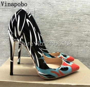 2019 Vinapobo spring autumn new women pumps Black printing flowers shoes sexy pointed toe Stiletto high heel party wedding shoes
2019 Vinapobo spring autumn new women pumps Black printing flowers shoes sexy pointed toe Stiletto high heel party wedding shoes