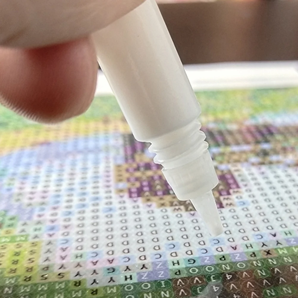 12pcs Diamond Painting Glue Non-toxic 3ml Bottled Diamond Embroidery Glue Cross Stitch Glue for Artwork Craftwork Painting
12pcs Diamond Painting Glue Non-toxic 3ml Bottled Diamond Embroidery Glue Cross Stitch Glue for Artwork Craftwork Painting