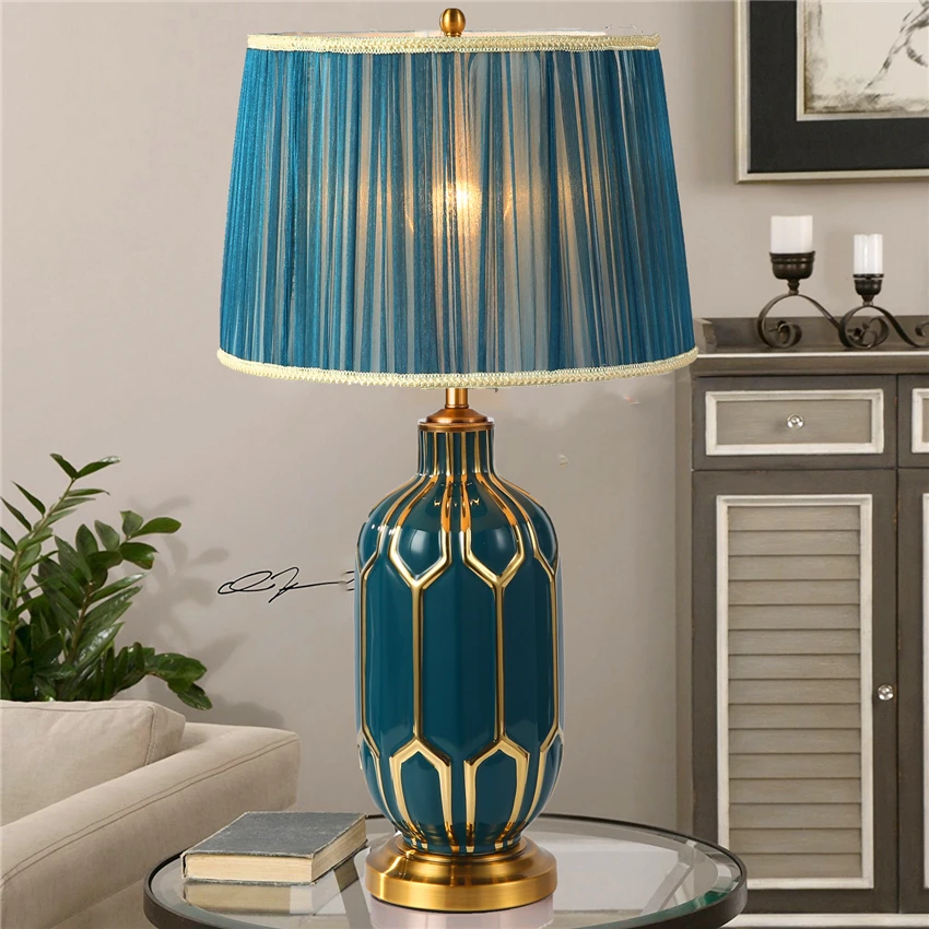 American LED Table Lamps Dimming Idyllic Blue Hand-painted Ceramic Desk Lamp Home Living Room Bedroom Hotel Table Lamp Avize
American LED Table Lamps Dimming Idyllic Blue Hand-painted Ceramic Desk Lamp Home Living Room Bedroom Hotel Table Lamp Avize