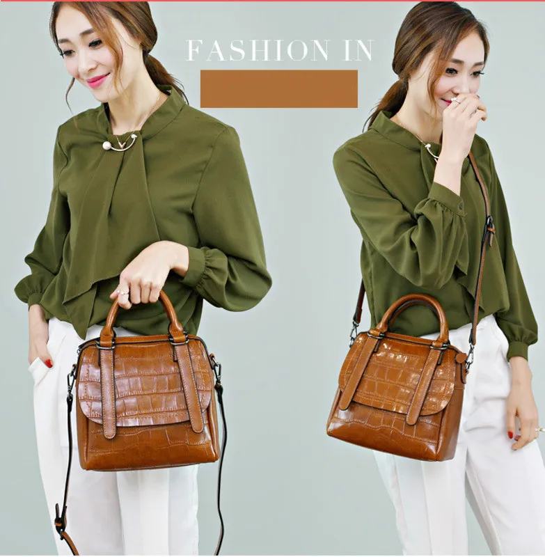 LKX New Design Genuine Leather Luxury Handbags Women Wax Oil A Style Saddle Bags Designer Cowhide Messenger Single Shoulder Bag
LKX New Design Genuine Leather Luxury Handbags Women Wax Oil A Style Saddle Bags Designer Cowhide Messenger Single Shoulder Bag