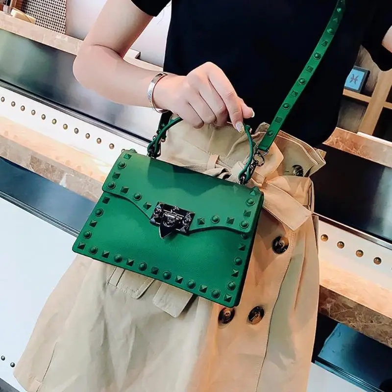 Female Small Rivets Messenger Crossbody Handbag Women Bags Girls Brand Design Purses Leather Shoulder Bag Bolsa Feminina
Female Small Rivets Messenger Crossbody Handbag Women Bags Girls Brand Design Purses Leather Shoulder Bag Bolsa Feminina