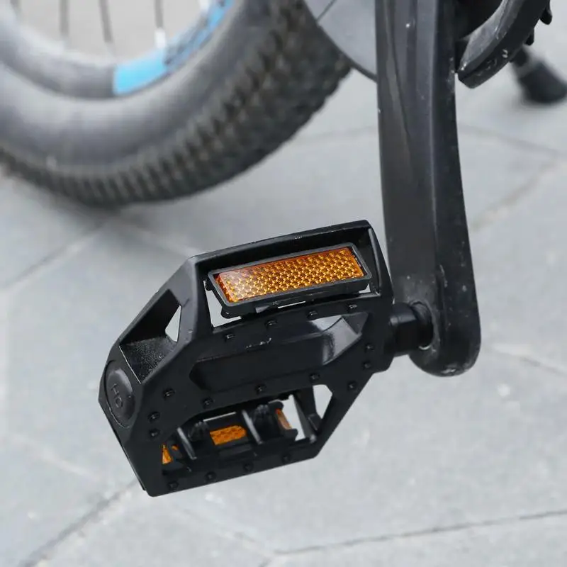 Bicycle Pedals Sealed Bearing Black Outdoor Anti-slip Aluminum Alloy Bearing Pedal for MTB Road Bike Mountain Bicycle
Bicycle Pedals Sealed Bearing Black Outdoor Anti-slip Aluminum Alloy Bearing Pedal for MTB Road Bike Mountain Bicycle