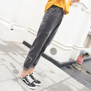 High waist blue jeans women pants Casual pocket denim harem pants Streetwear loose autumn trousers 8180#
High waist blue jeans women pants Casual pocket denim harem pants Streetwear loose autumn trousers 8180#