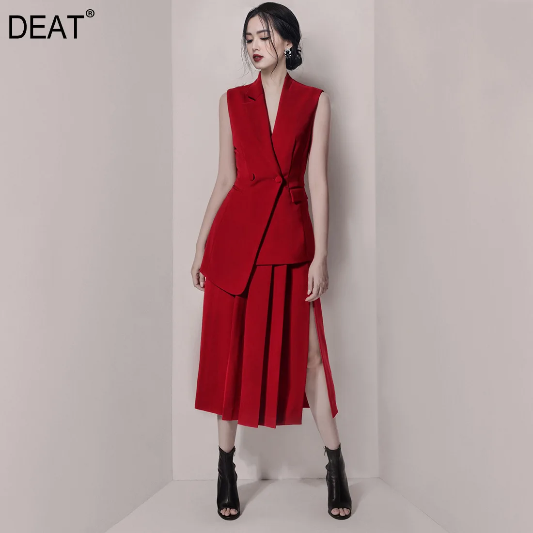 DEAT 2019 Spring New Lapel Sleeveless Double-breasted Shirt Pleated Split Wine Red Skirt Fashion Sexy Women's Suit QF479
DEAT 2019 Spring New Lapel Sleeveless Double-breasted Shirt Pleated Split Wine Red Skirt Fashion Sexy Women's Suit QF479