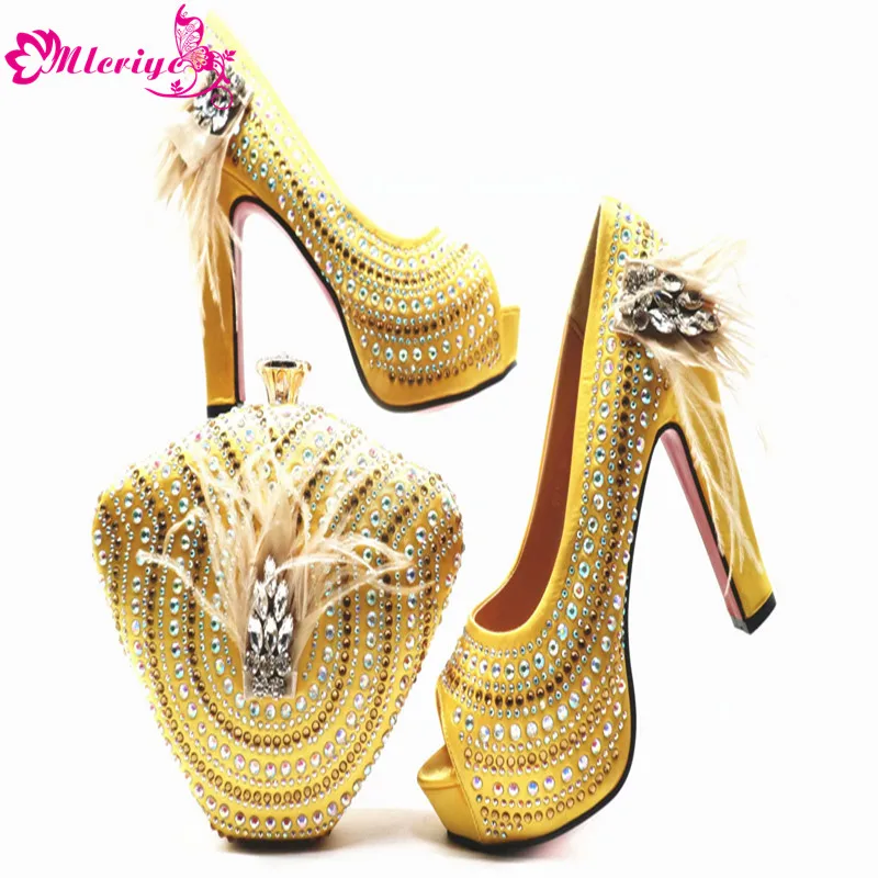 gold Italian Ladies with Matching Bags High Quality African Shoe and Bag Set for Party In Women Nigerian Shoes and Bag
gold Italian Ladies with Matching Bags High Quality African Shoe and Bag Set for Party In Women Nigerian Shoes and Bag