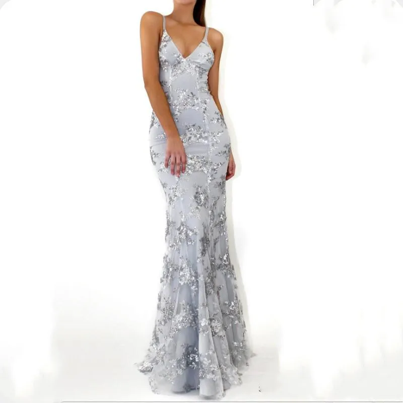 2019 Women Backless Long Dress Spring Summe V-Neck Elegant Spaghetti Strap Dress Ladies Bandage Slim Sequined Dresses Vestidos
2019 Women Backless Long Dress Spring Summe V-Neck Elegant Spaghetti Strap Dress Ladies Bandage Slim Sequined Dresses Vestidos