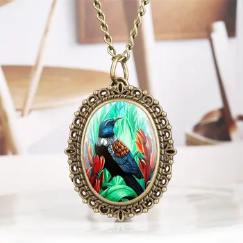 Bronze Exquisite Quartz Pocket Watch Tropical Jungle Animals Bird Display Pendant Fob Watch Retro Pendant Clock Gifts Lady
Bronze Exquisite Quartz Pocket Watch Tropical Jungle Animals Bird Display Pendant Fob Watch Retro Pendant Clock Gifts Lady