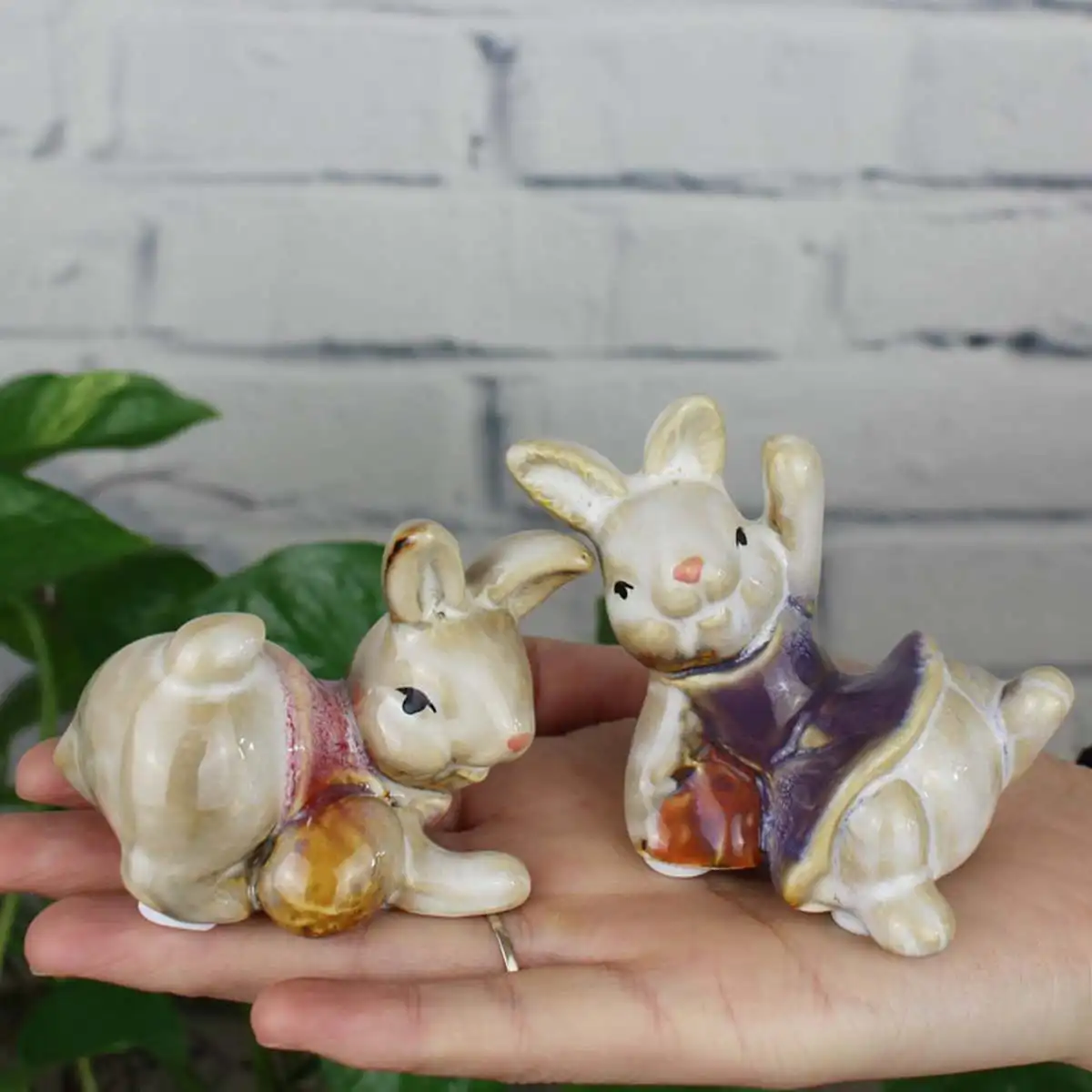 2Pcs 7x5x6cm Ceramic Bunny Easter Vintage Rabbit Decoration Crafts Party Easter Bunny Decorations for Home Ornaments Furnishings
2Pcs 7x5x6cm Ceramic Bunny Easter Vintage Rabbit Decoration Crafts Party Easter Bunny Decorations for Home Ornaments Furnishings