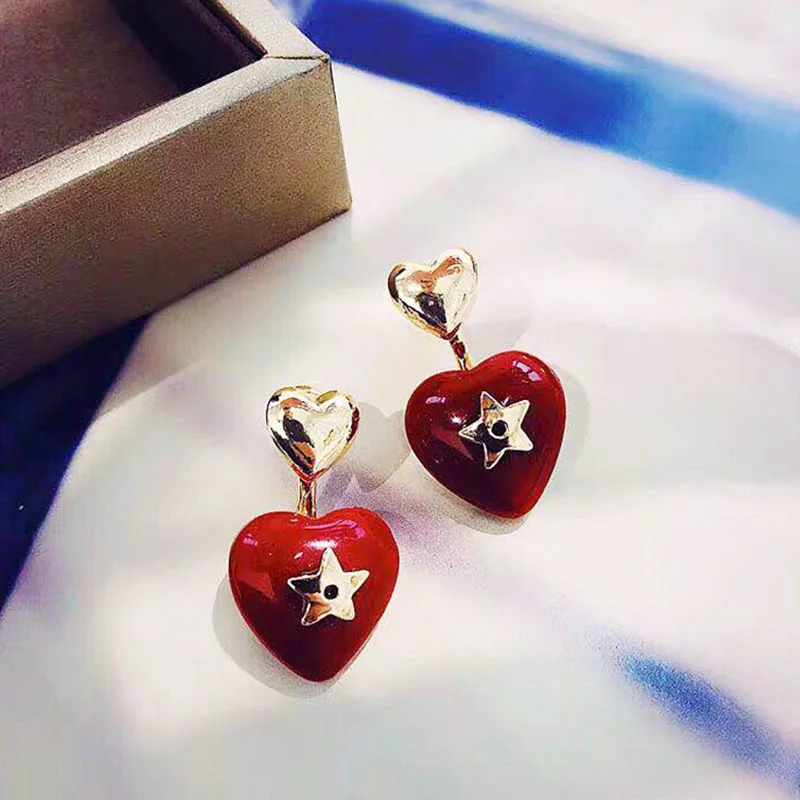 European and American fashion long love personality ear nail lady five-pointed star geometry ear pendant ear ornaments
European and American fashion long love personality ear nail lady five-pointed star geometry ear pendant ear ornaments