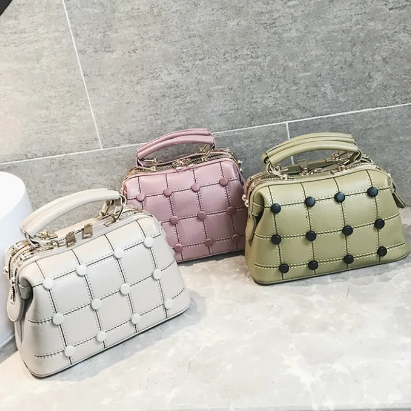 Boston women handbag 2018 new square plaid shoulder bag Korean fashion messenger bags
Boston women handbag 2018 new square plaid shoulder bag Korean fashion messenger bags