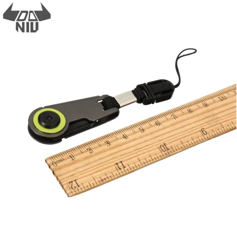 DANIU Mini Folding Knife Serge Tactical Camping Hunting Key Chain Pocket Bean Knives Handle EDC Multi Tool for Outdoor Tool
DANIU Mini Folding Knife Serge Tactical Camping Hunting Key Chain Pocket Bean Knives Handle EDC Multi Tool for Outdoor Tool